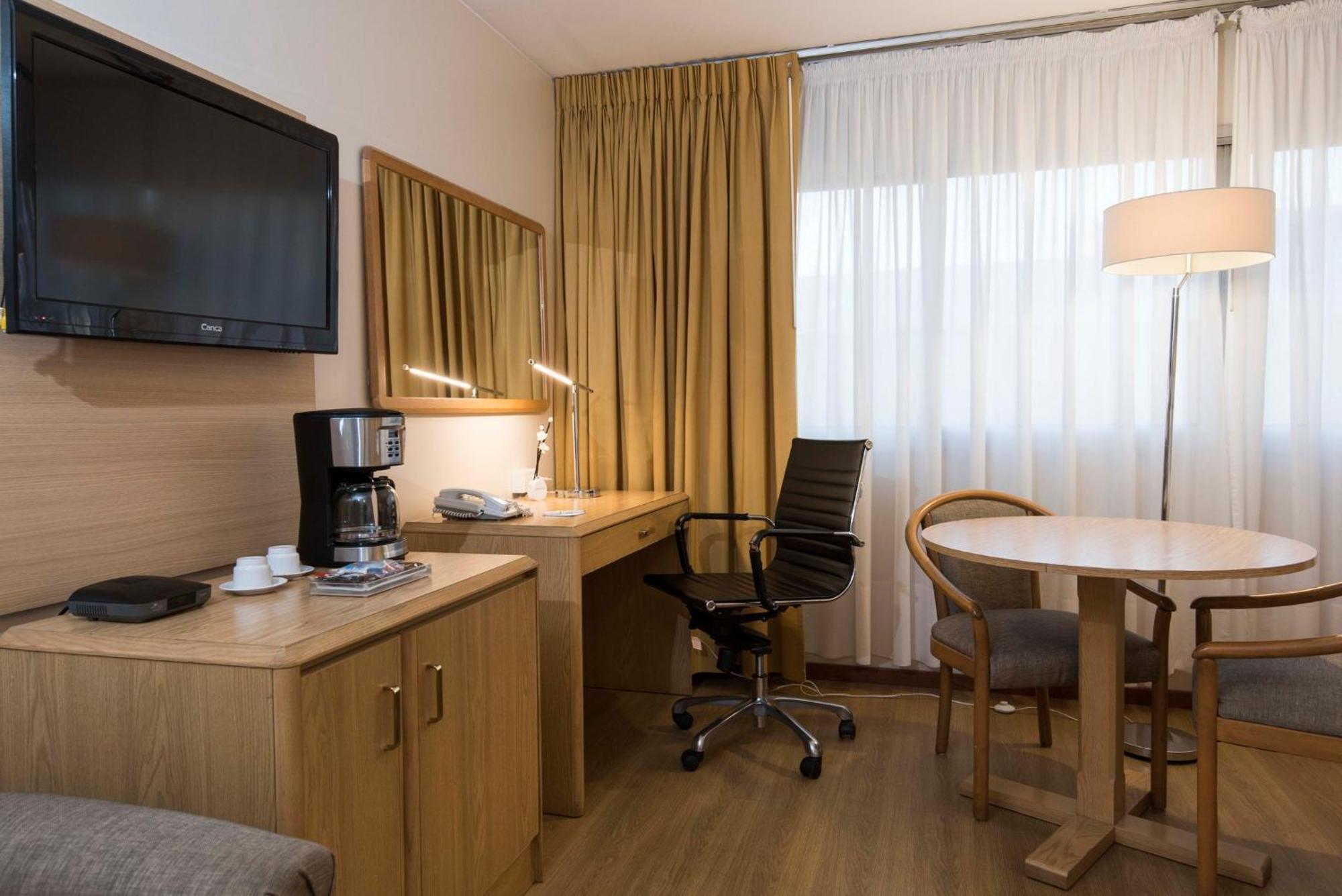 By Ihg होटल 4*